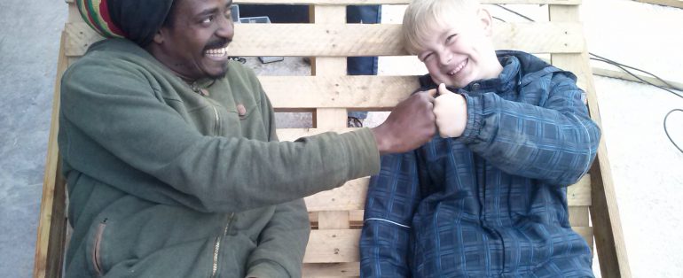 Möbel für die Chill-Lounge in Arbeit